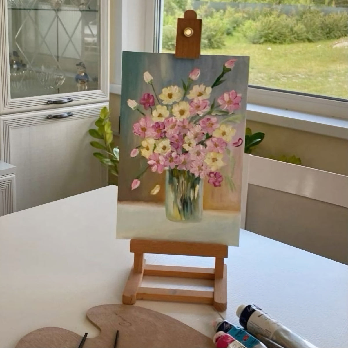 Paints & Canvases