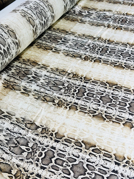 Border Snake Print